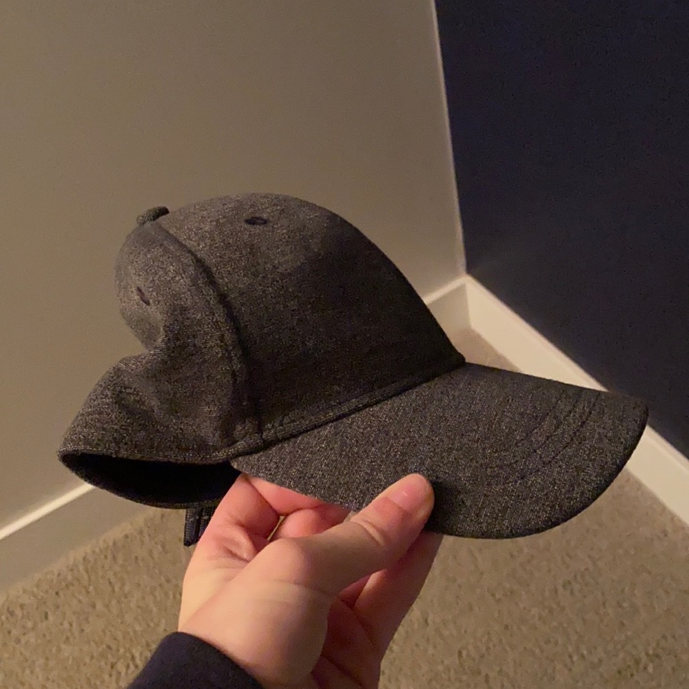 Lululemon hat
